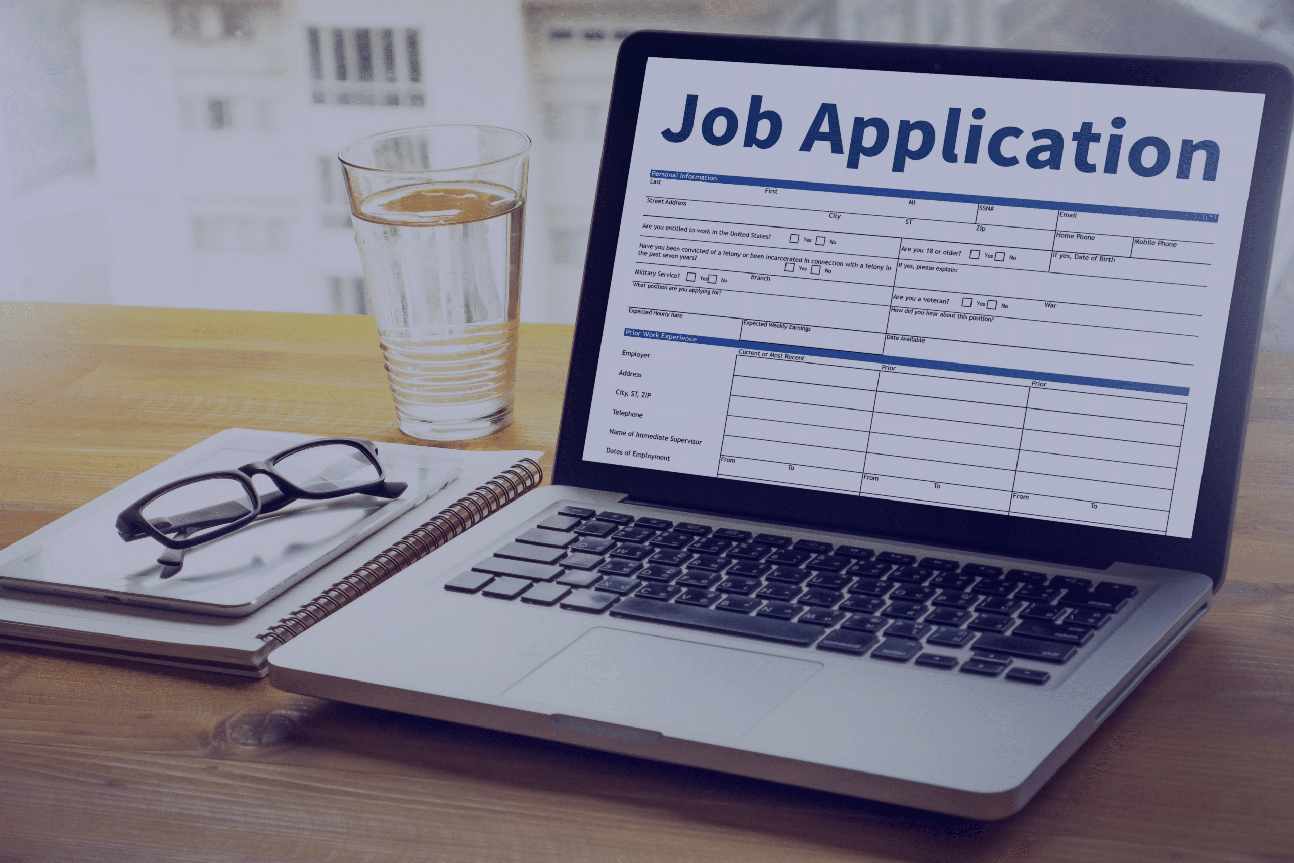5 Essential Tips to Boost Your Job Application ☑️ (Guide)